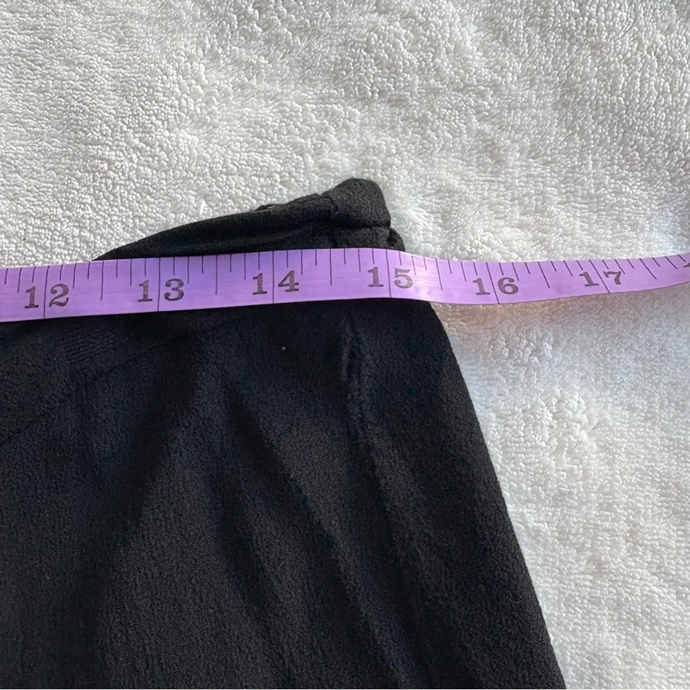 Leith A-Line Asymmetrical Elastic Waist Midi Black Skirt - Minimalist